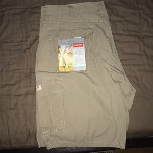Men’s Wrangler Cargo shorts